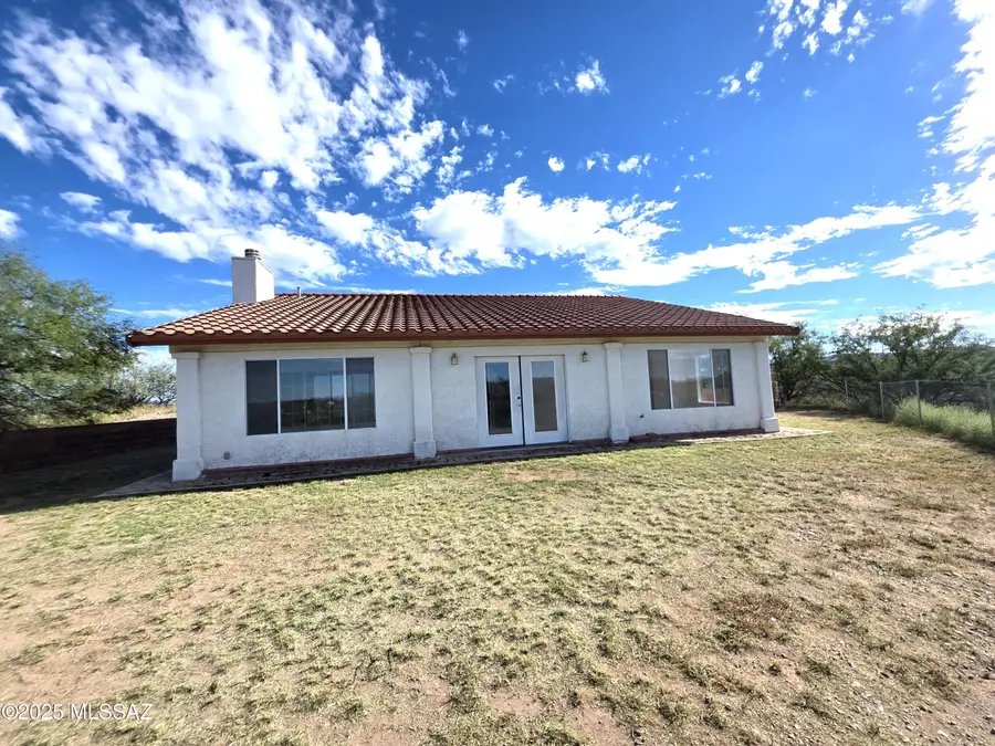 428 Via Encino, Rio Rico, AZ 85648 - Image #2
