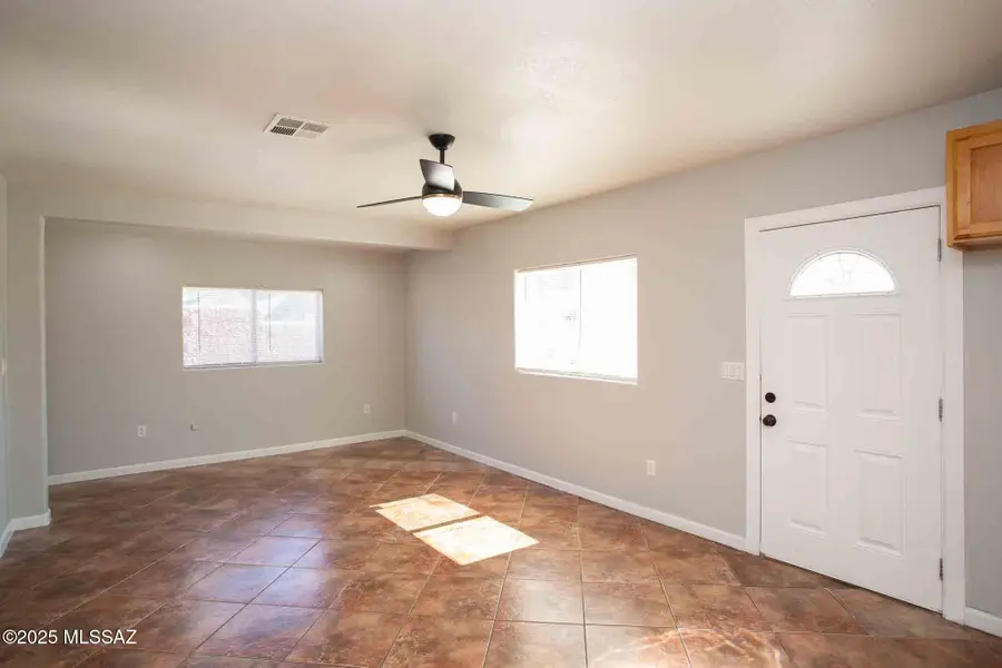 33 E Walker Place, Tucson, AZ 85706 - Image #2