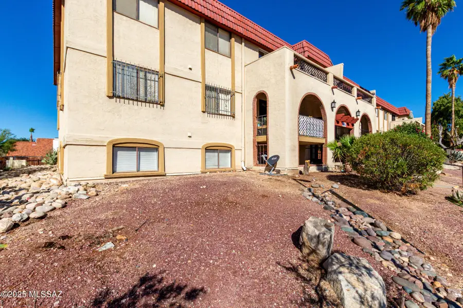 6325 N Barcelona Lane #711, Tucson, AZ 85704 - Image #3