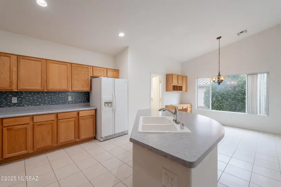 37972 S Boulder Wind Drive, Saddlebrooke, AZ 85739 - Image #3