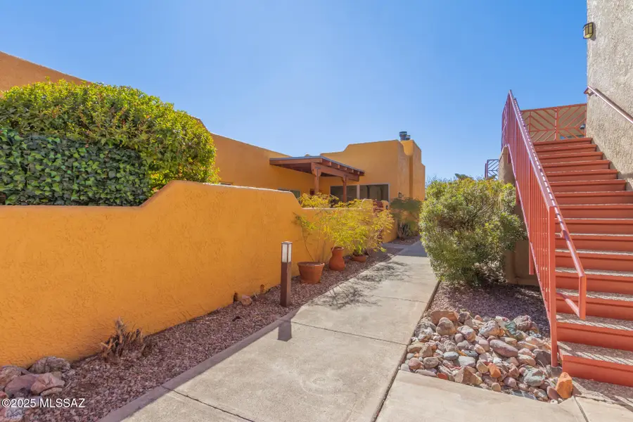 6255 N Camino Pimeria Alta #Apt14, Tucson, AZ 85718 - Image #2