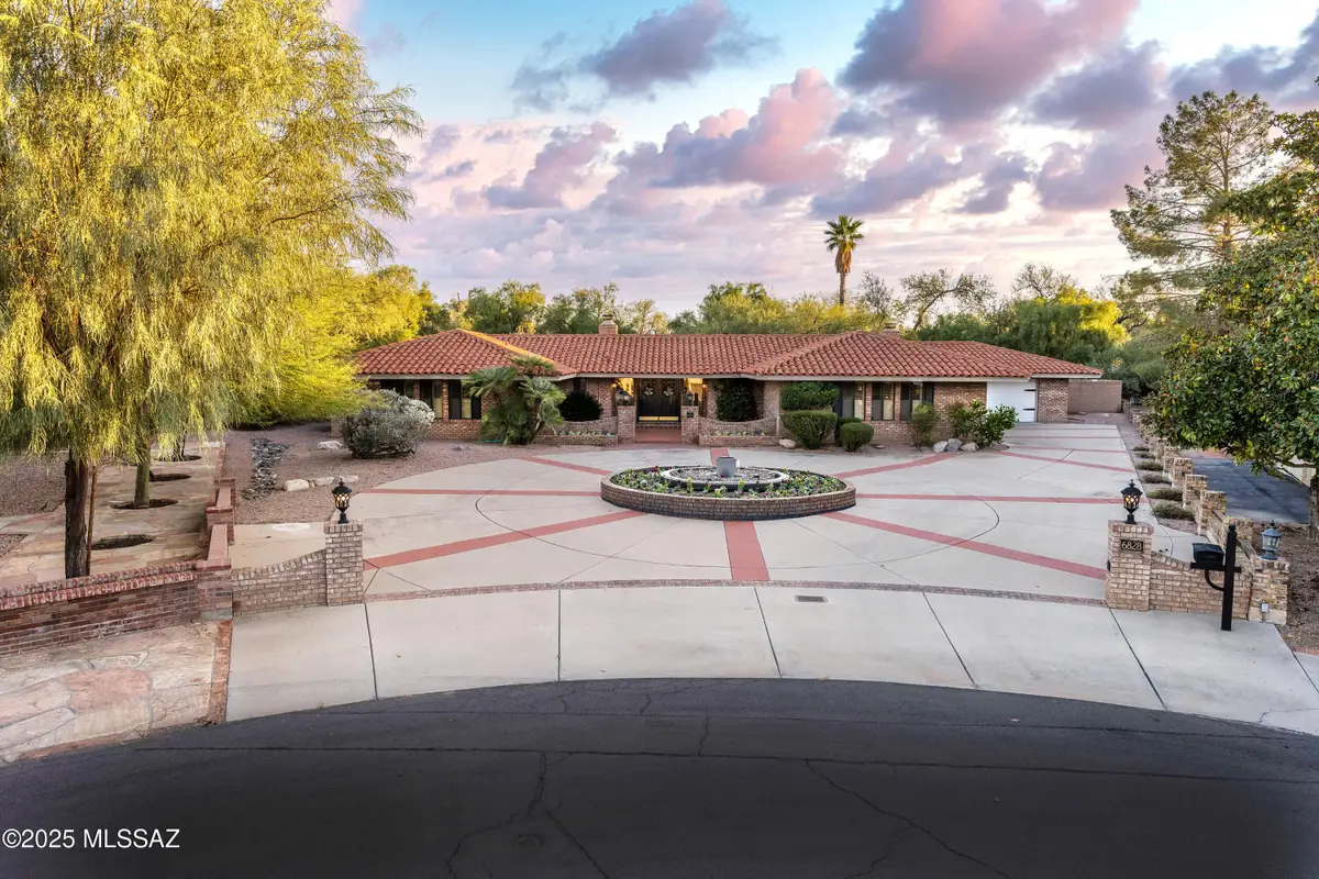 6828 E Calle Luciente, Tucson, AZ 85715 - Image #1