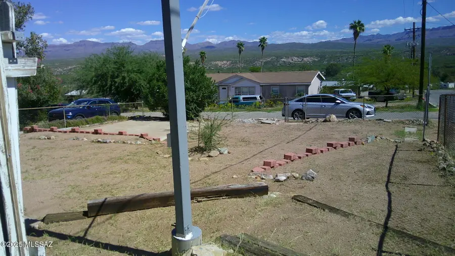 102 N Verdugo Place, Mammoth, AZ 85618 - Image #2