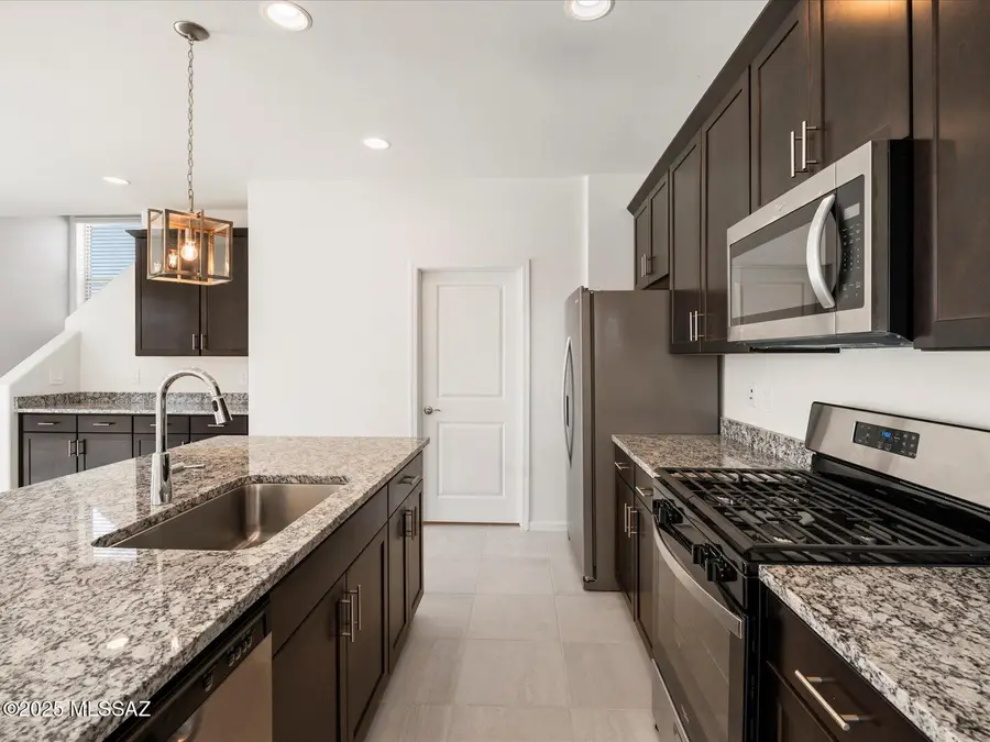 752 W Calle Cubeta, Sahuarita, AZ 85629 - Image #3