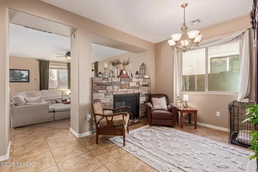 221 W Calle Matraca, Sahuarita, AZ 85629 - Image #3