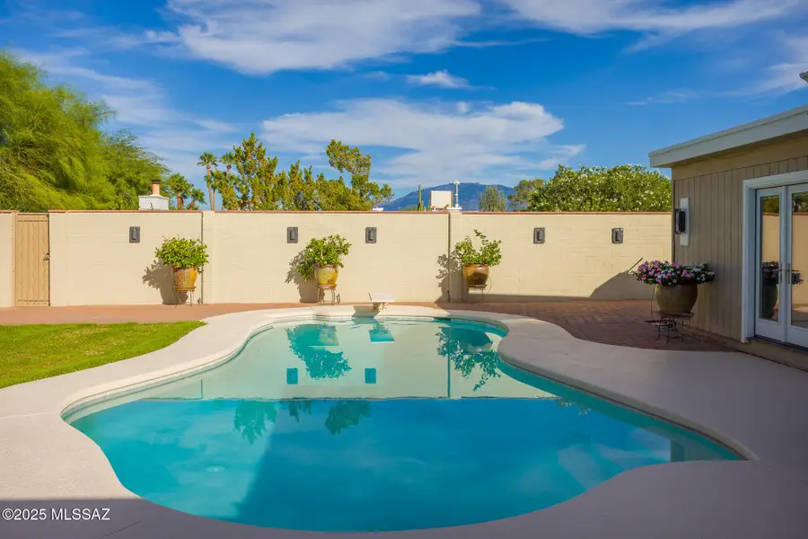 1718 N Avenida Ricardo Small, Tucson, AZ 85715 - Image #2