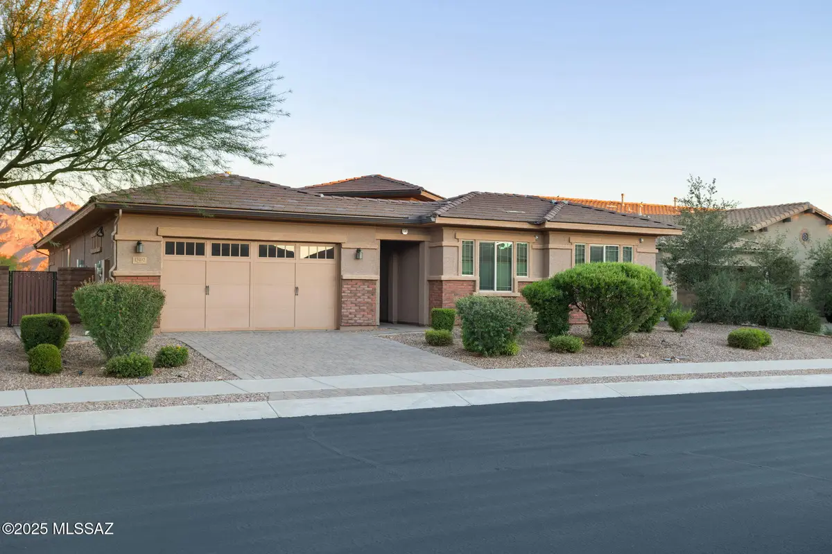 13492 N Silver Cassia Place, Tucson, AZ 85755 - Image #1