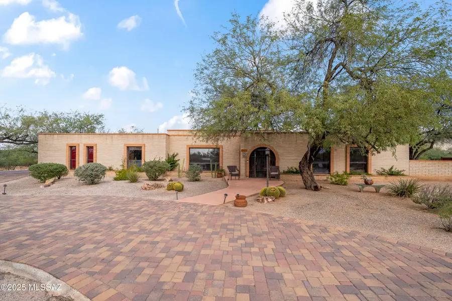 11101 E Calle Vaqueros, Tucson, AZ 85749 - Image #2