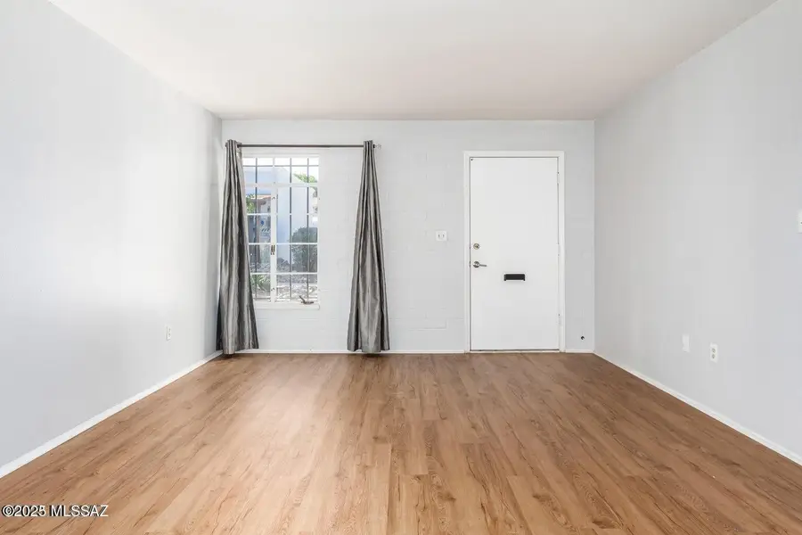 317 S Paseo Quinta #B, Green Valley, AZ 85614 - Image #2