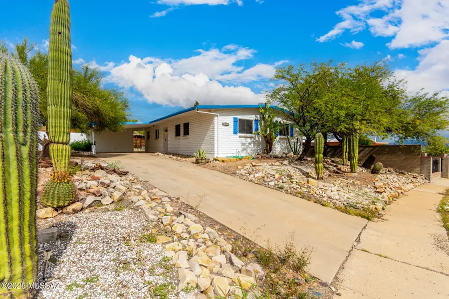 1910 W Calle Pacifica, Tucson, AZ 85745 - Image #2