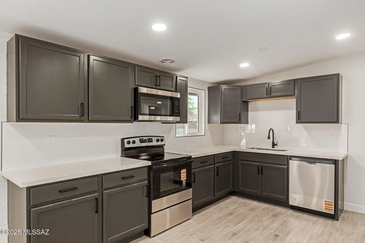 6126 E 33rd Street, Tucson, AZ 85711 - Image #1