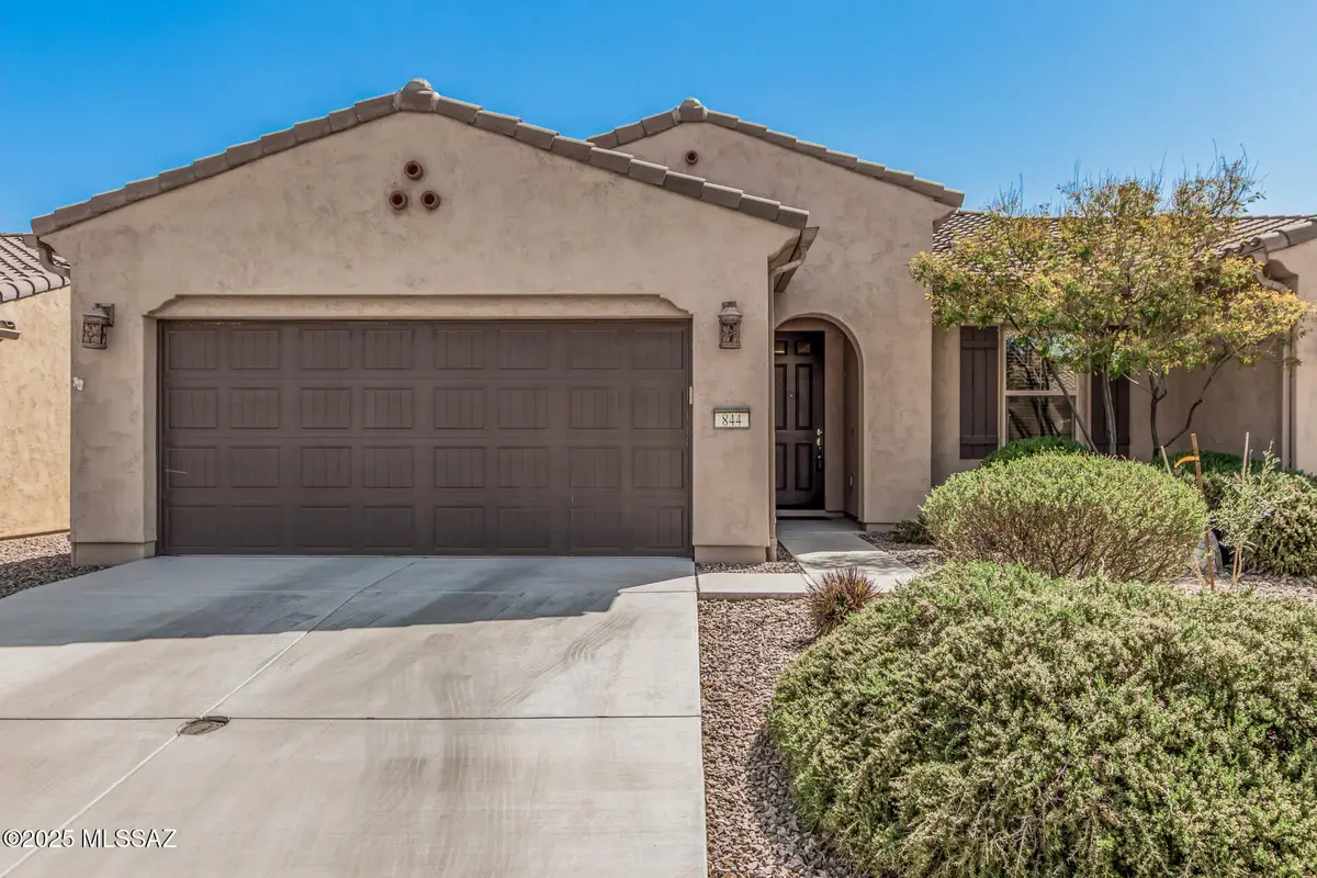 844 Broken Hills Drive, Green Valley, AZ 85614 - Image #1