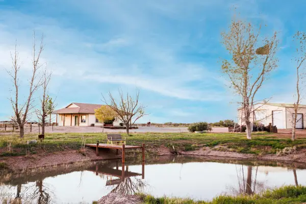 560 E Circle B Road, Willcox, AZ 85643