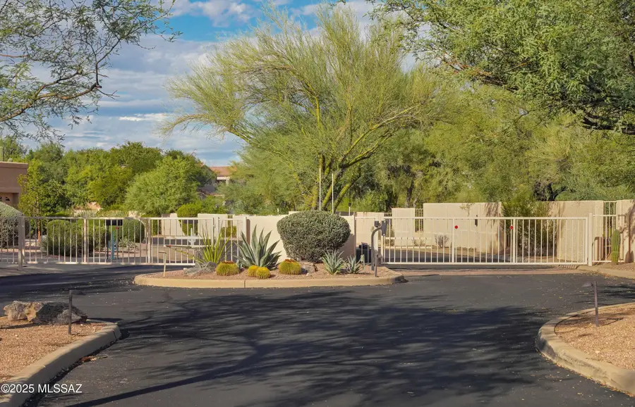 281 E Desert Golf Place, Oro Valley, AZ 85737 - Image #3