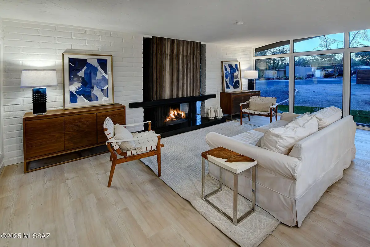 7002 E Mesa Grande Drive, Tucson, AZ 85715 - Image #1