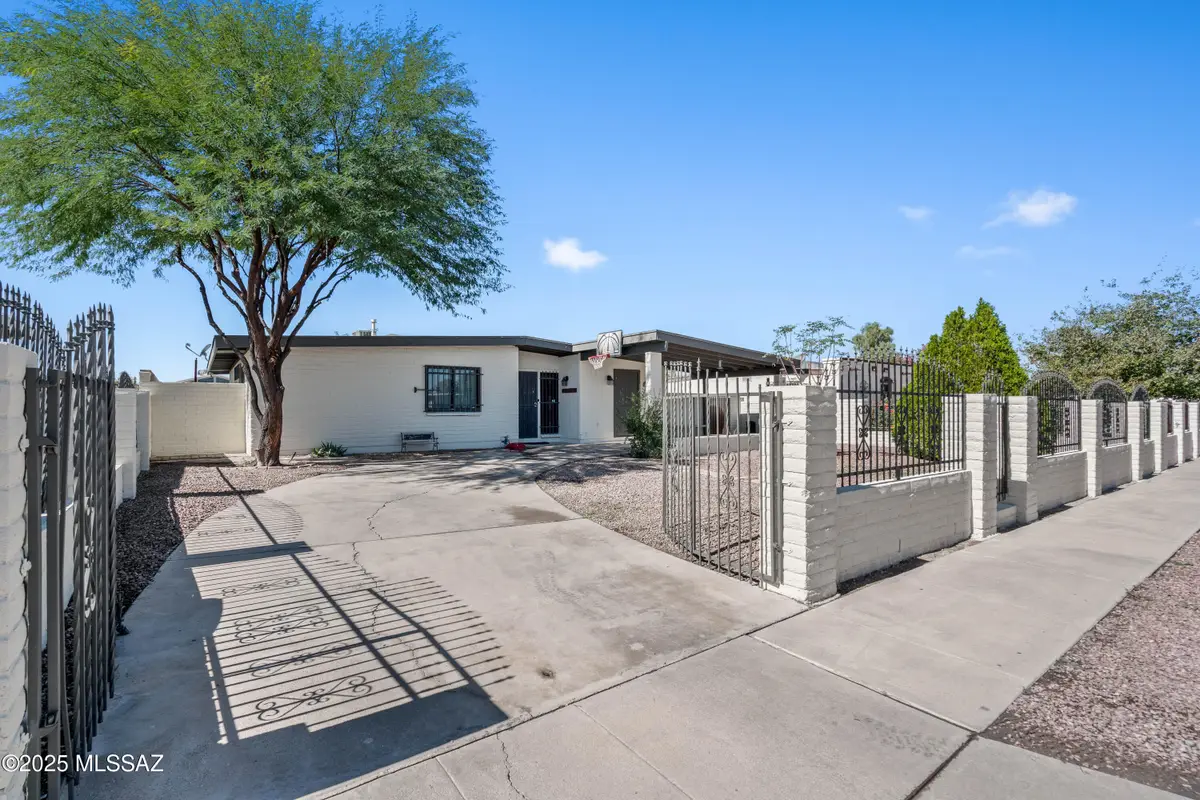 5932 S Liberty Avenue, Tucson, AZ 85706 - Image #1