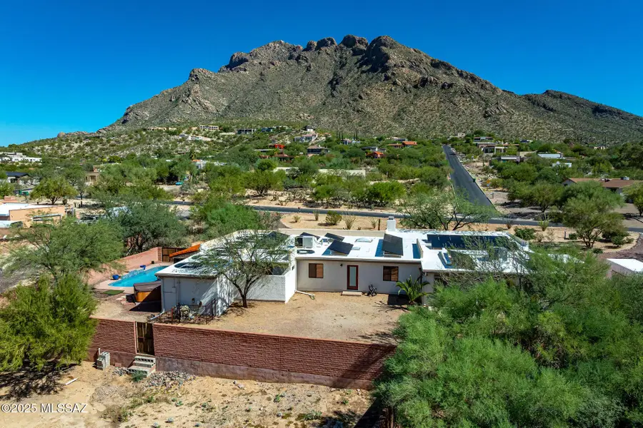 8625 N Sunnyslope Drive, Tucson, AZ 85704 - Image #2