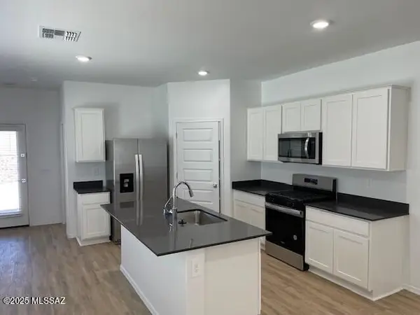 12227 E Patricia Ann Drive, Vail, AZ 85641