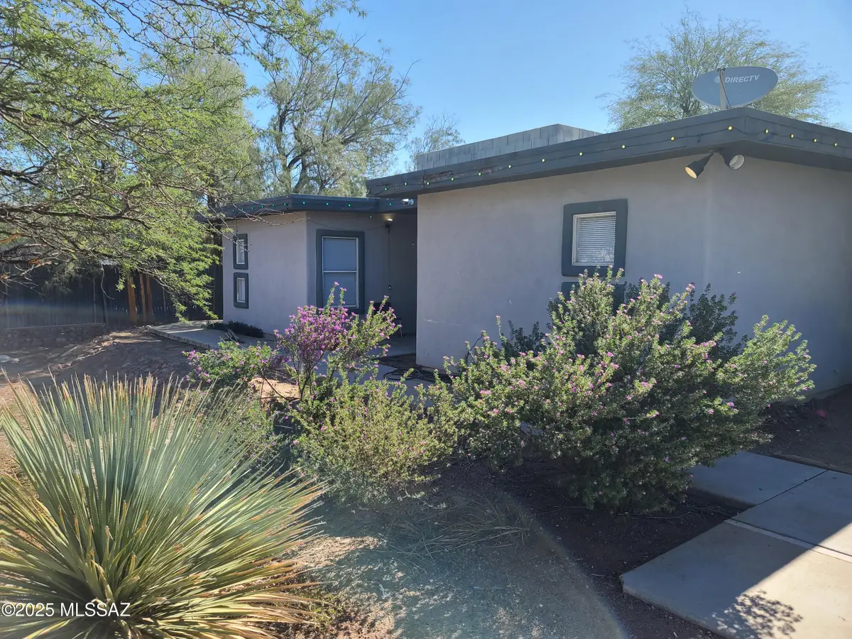 327 W King Road, Tucson, AZ 85705 - Image #1