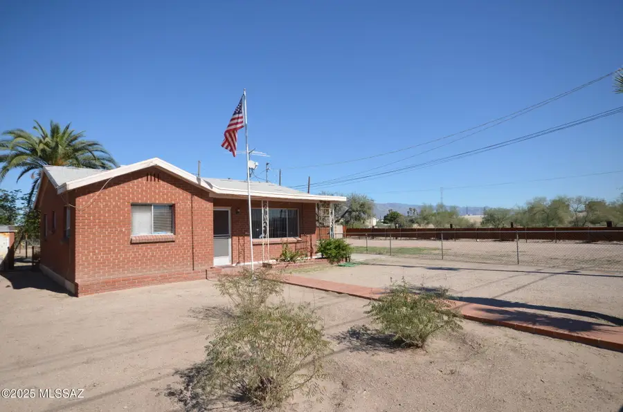 1508 W Riverview Boulevard, Tucson, AZ 85745 - Image #2