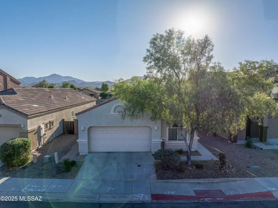 6381 W Yew Pine Way, Tucson, AZ 85743 - Image #2