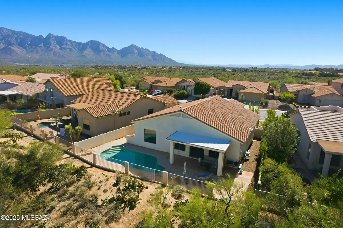 33 E Big Wash Place, Oro Valley, AZ 85755 - Image #1