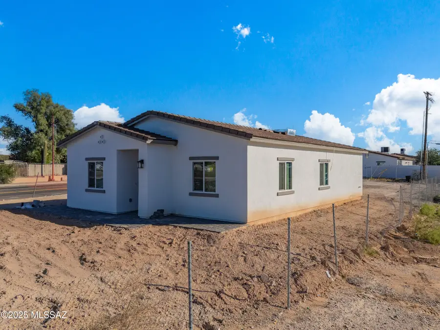 1205 S Herndon, Tucson, AZ 85713 - Image #2