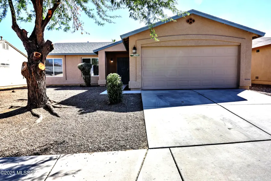 8966 E Fairway Groves Drive, Tucson, AZ 85730 - Image #2