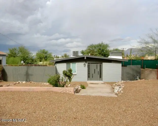 206 W Blacklidge Drive, Tucson, AZ 85705 - Image #1