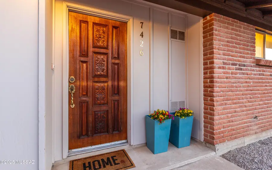 7426 E Montecito Drive, Tucson, AZ 85710 - Image #2