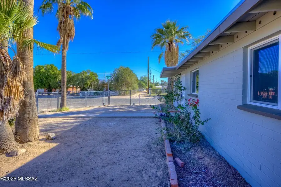 1201 W Nidito Place, Tucson, AZ 85705 - Image #3