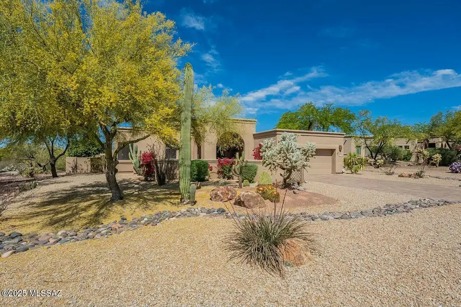 11255 N Meadow Sage Drive, Oro Valley, AZ 85737 - Image #2