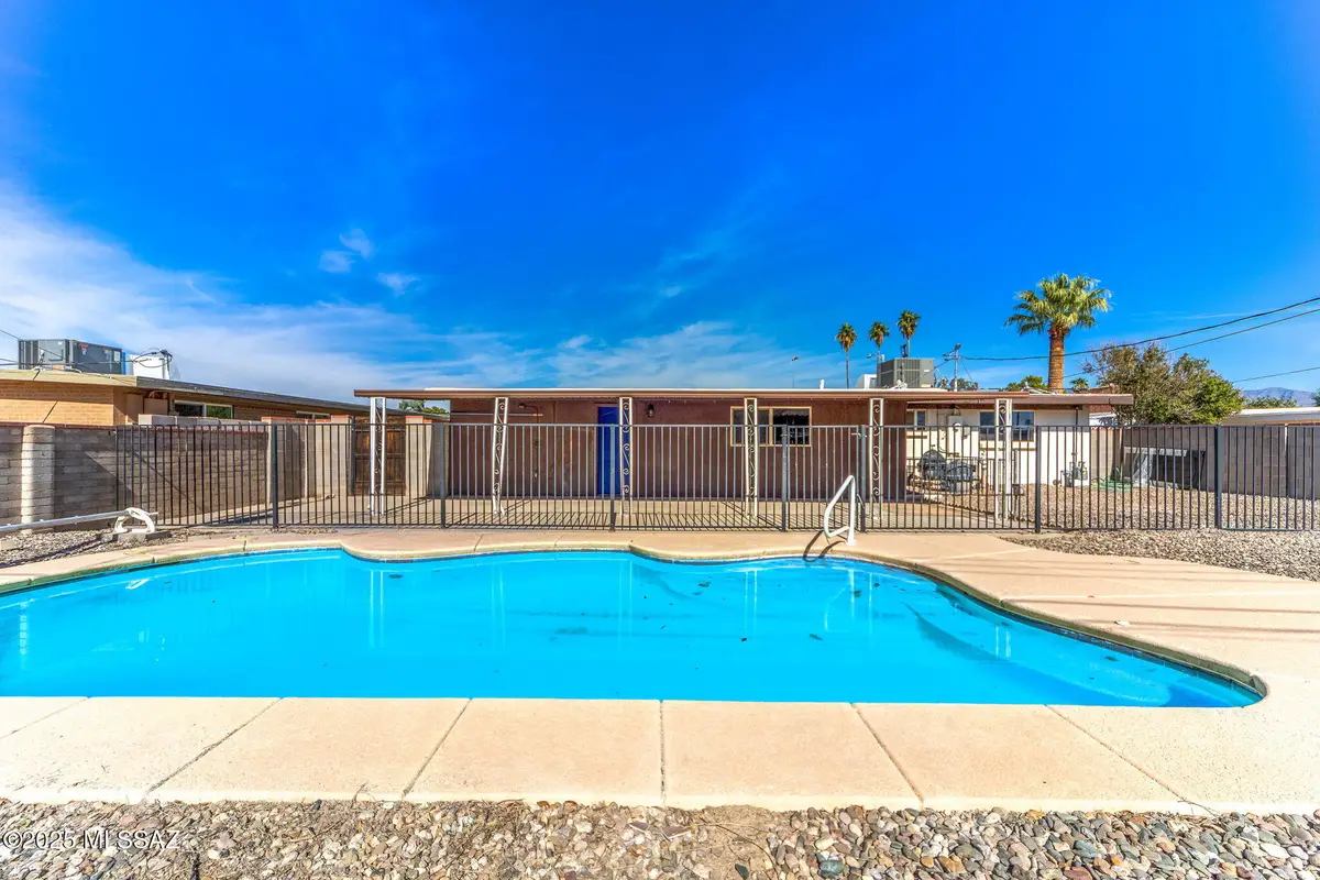 1033 W Lind Street, Tucson, AZ 85705 - Image #1