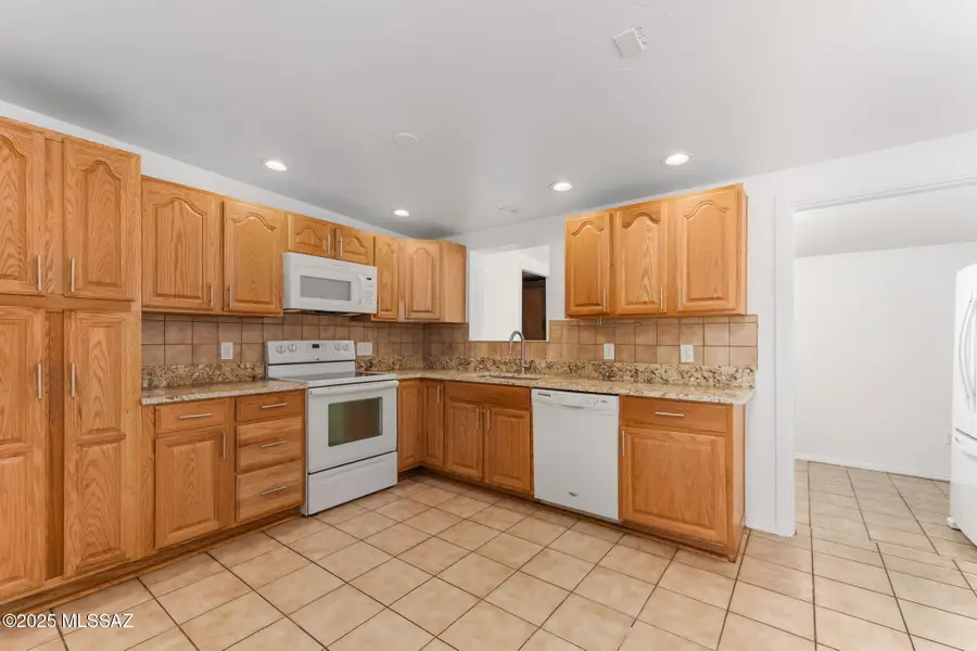 1033 W Lind Street, Tucson, AZ 85705 - Image #3