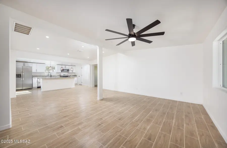 718 S Rosemont Avenue, Tucson, AZ 85711 - Image #3