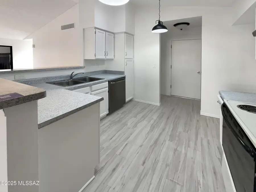 4264 W Stagestop Court, Tucson, AZ 85741 - Image #2