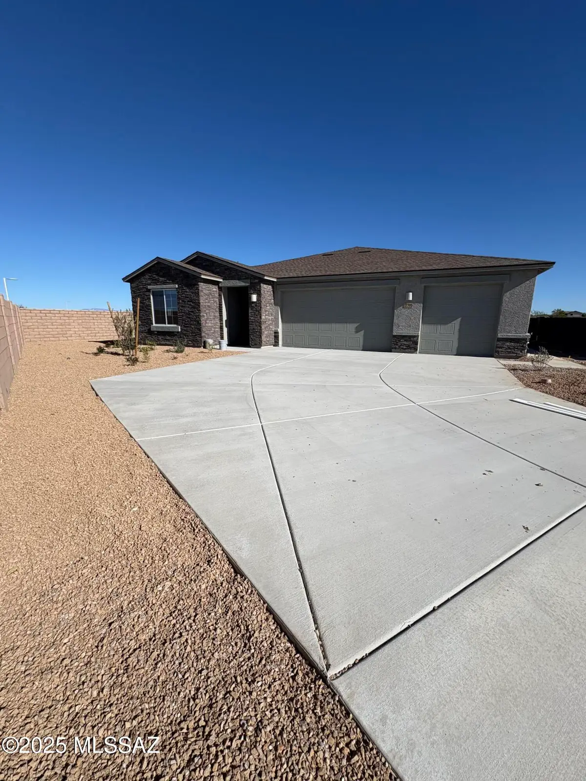 17705 S Sweet Fern Avenue, Vail, AZ 85641 - Image #1