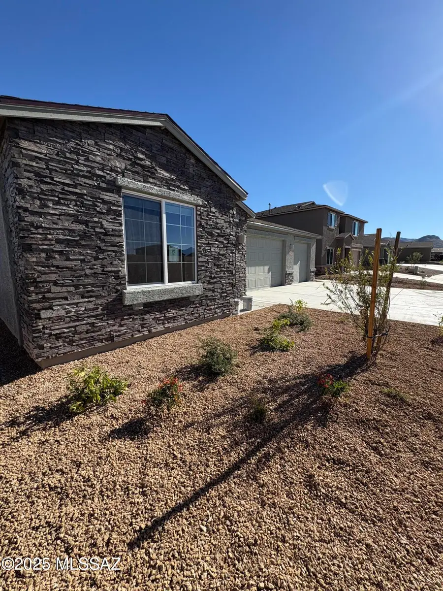 17705 S Sweet Fern Avenue, Vail, AZ 85641 - Image #2