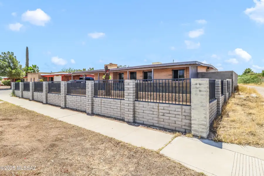 7602 E Stella Road, Tucson, AZ 85730 - Image #2