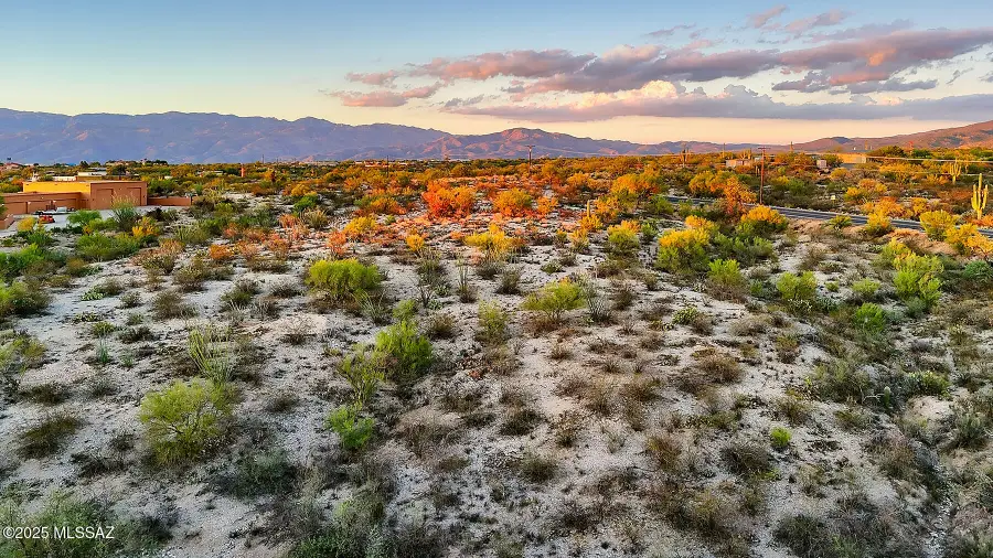 4075 Saguaro Monument Place #16, Tucson, AZ 85730 - Image #2