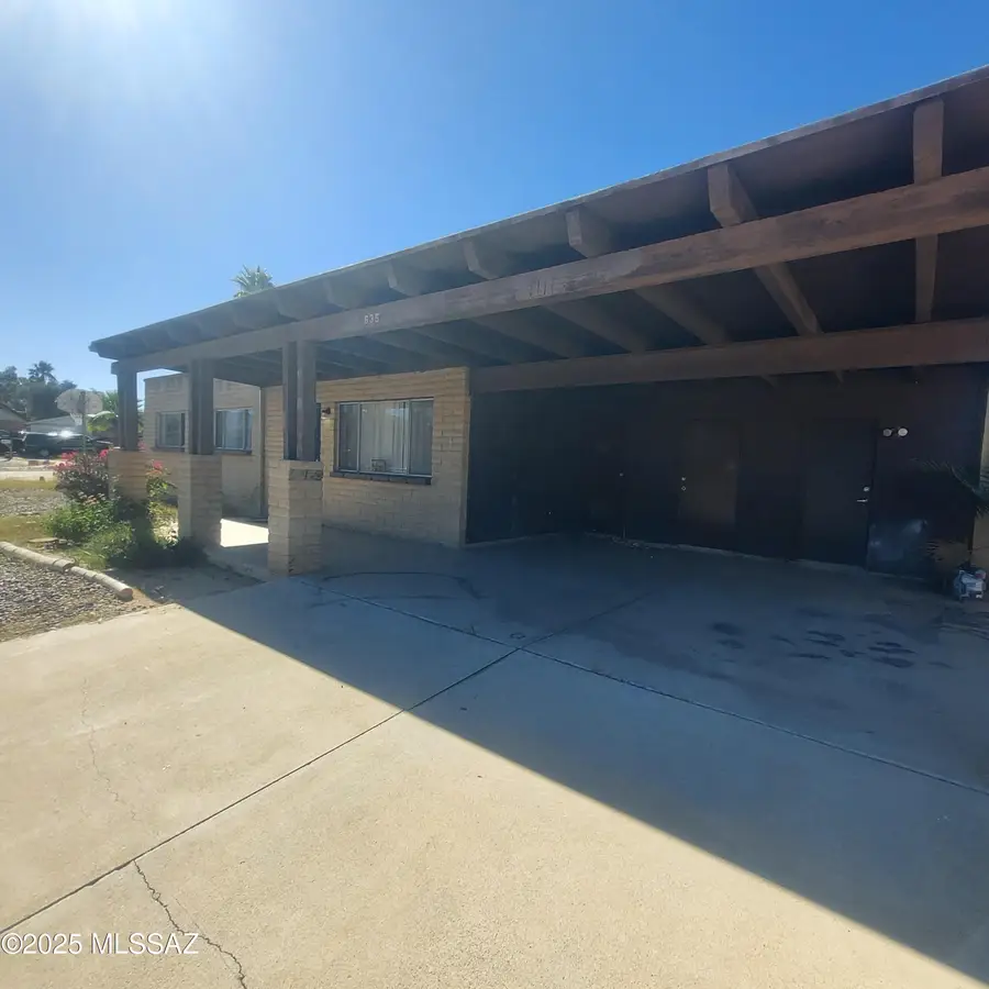 635 N Banff Avenue, Tucson, AZ 85748 - Image #2
