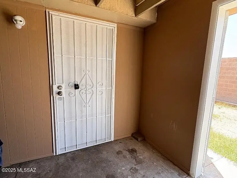 1089 W Schafer Drive, Tucson, AZ 85705 - Image #2