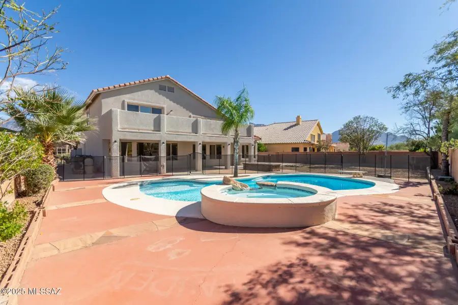 12403 N Echo Valley Drive, Oro Valley, AZ 85755 - Image #2