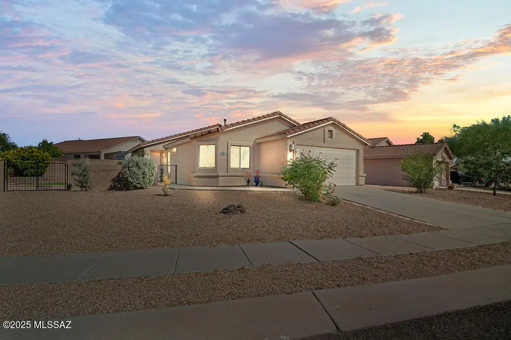 3671 W Flynn Court, Tucson, AZ 85742 - Image #1