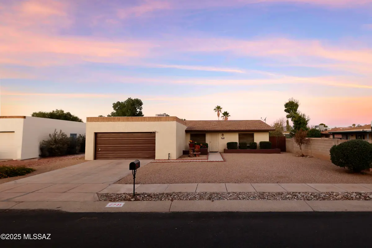 2731 N Dos Hombres Road, Tucson, AZ 85715 - Image #1