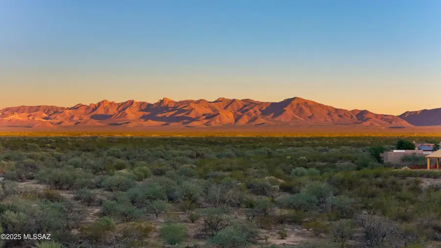 997 E Josephine Saddle Place, Green Valley, AZ 85614 - Image #2