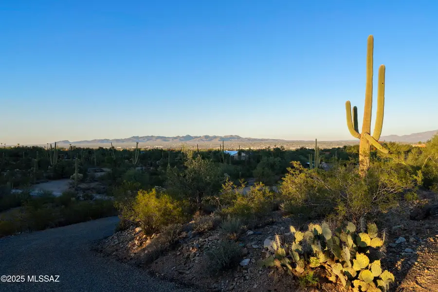 6700 W Calle De Mi Jazmin, Tucson, AZ 85743 - Image #2