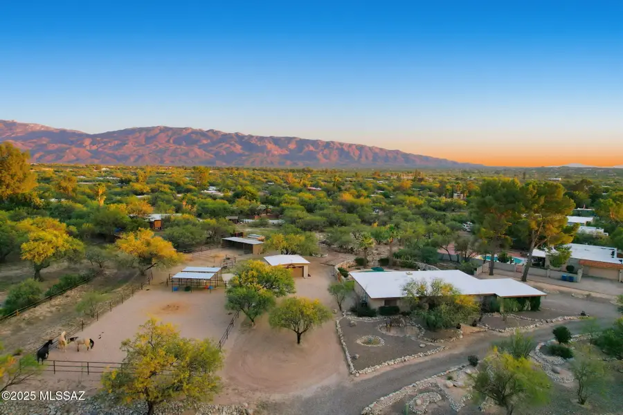 2842 N Melpomene Way, Tucson, AZ 85749 - Image #3