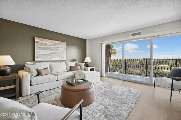 425 W Paseo Redondo Drive #9B, Tucson, AZ 85701