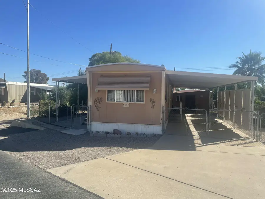 5501 W Rocking Circle, Tucson, AZ 85713 - Image #2